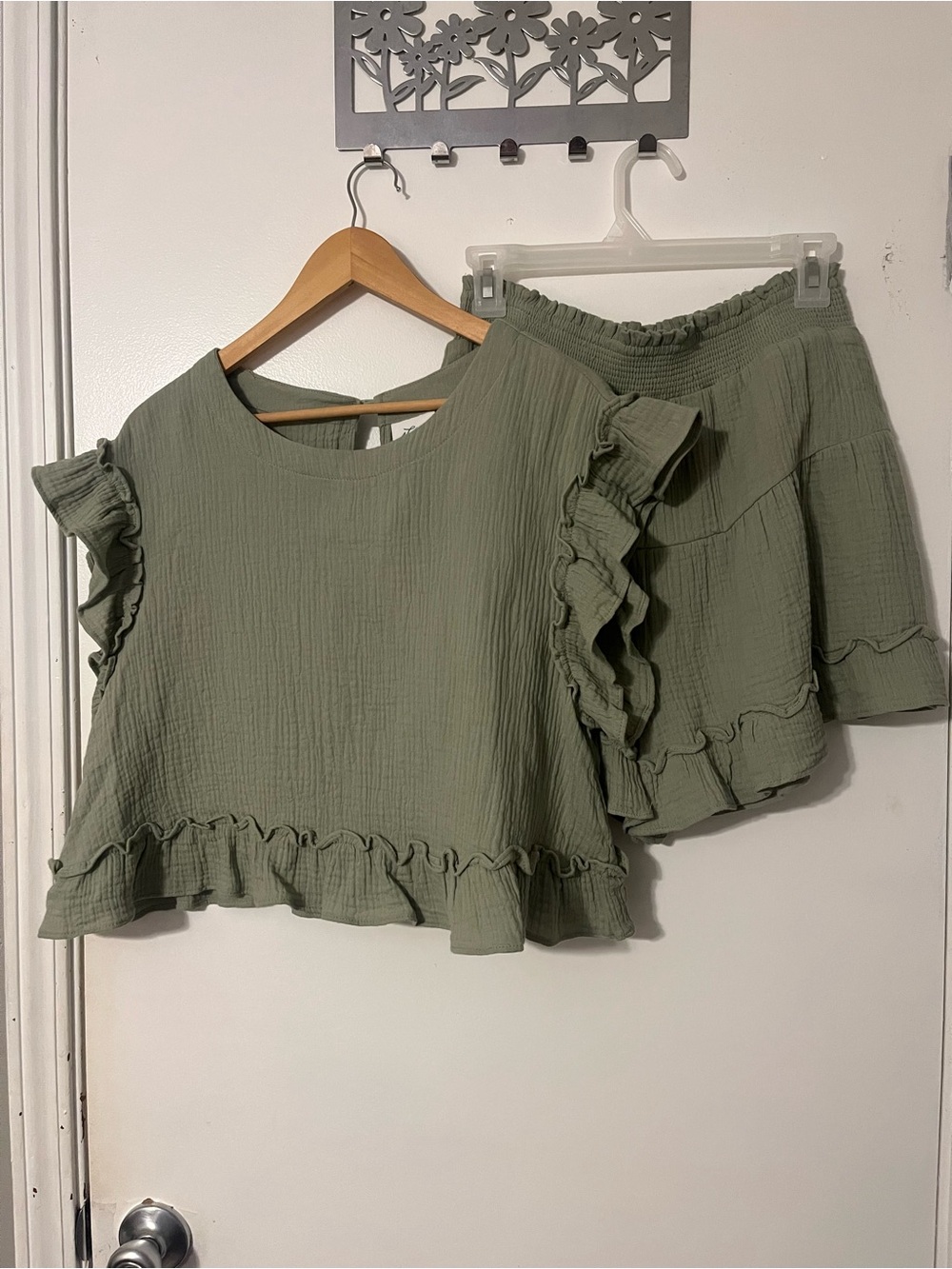 Women’s Olive Green Ruffle Two-Piece Set